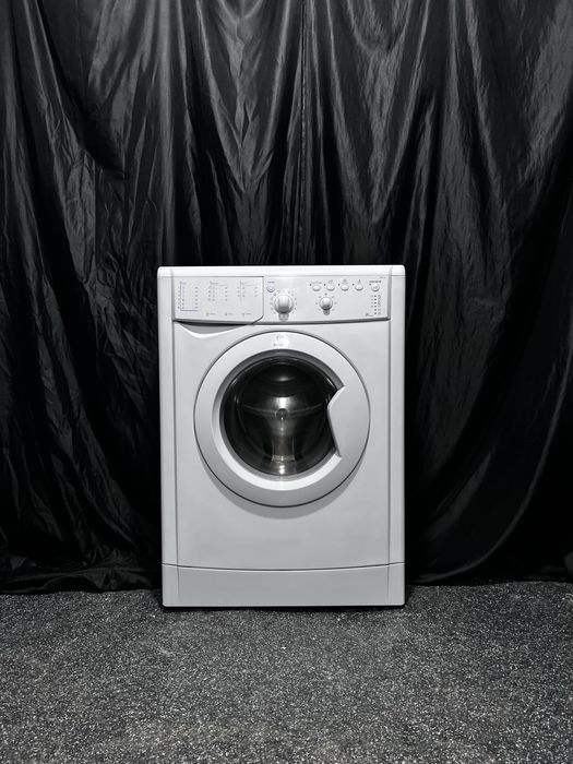 Суперузкая 4 кг 1000 об стиральная машина INDESIT. Доставка бесплатно