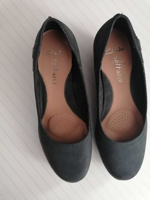 Buty na koturnie (firmy Clarks)