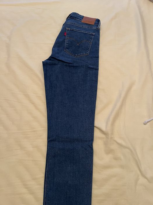 Jeans da marca Levis