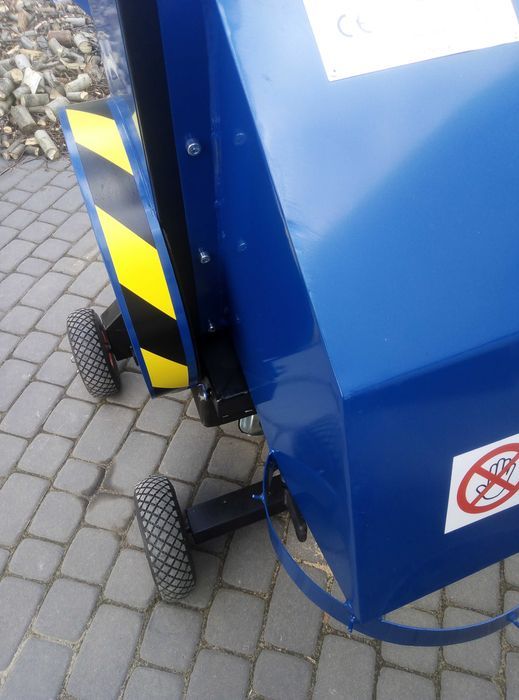 15KM 6N spalinowy rębak walcowy- do 8cm do ogrodu, na działkę