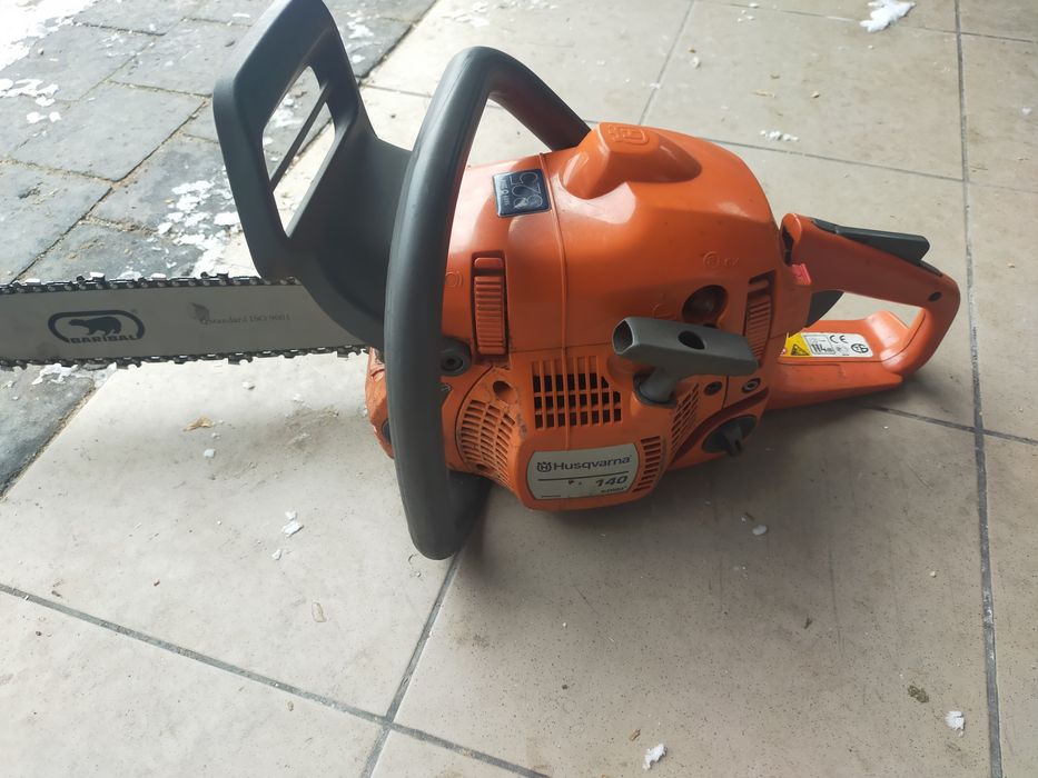 Husqvarna 140 w bardzo dobrym stanie