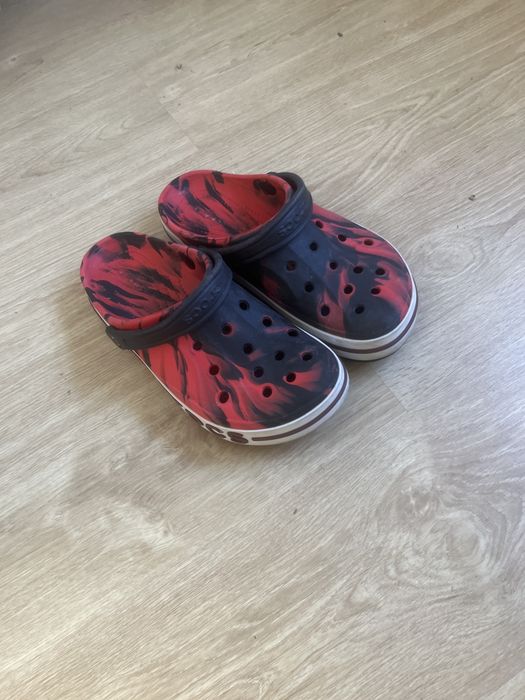 Crocs em excelente estado