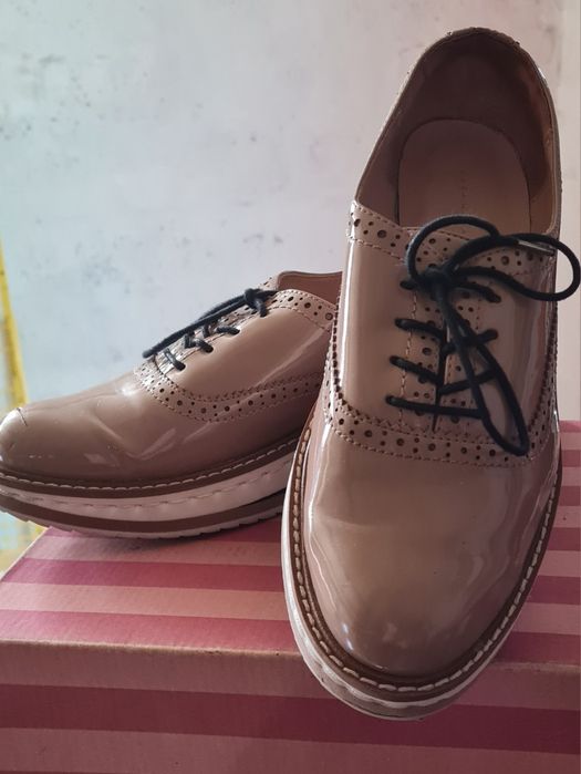 Туфлі лофери жіночі