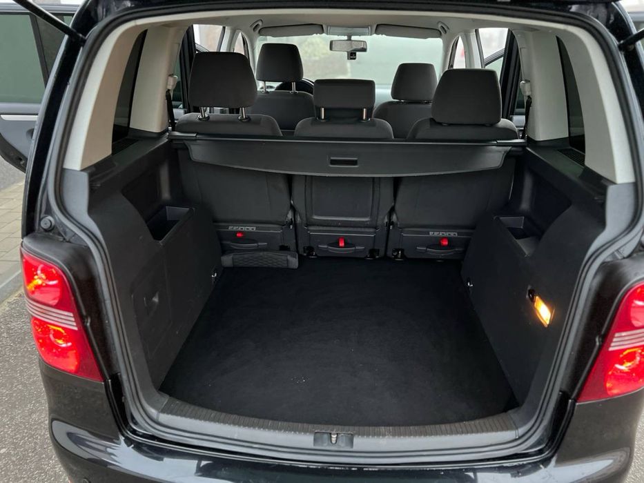 Продам Volksvagen Touran 2007 рік