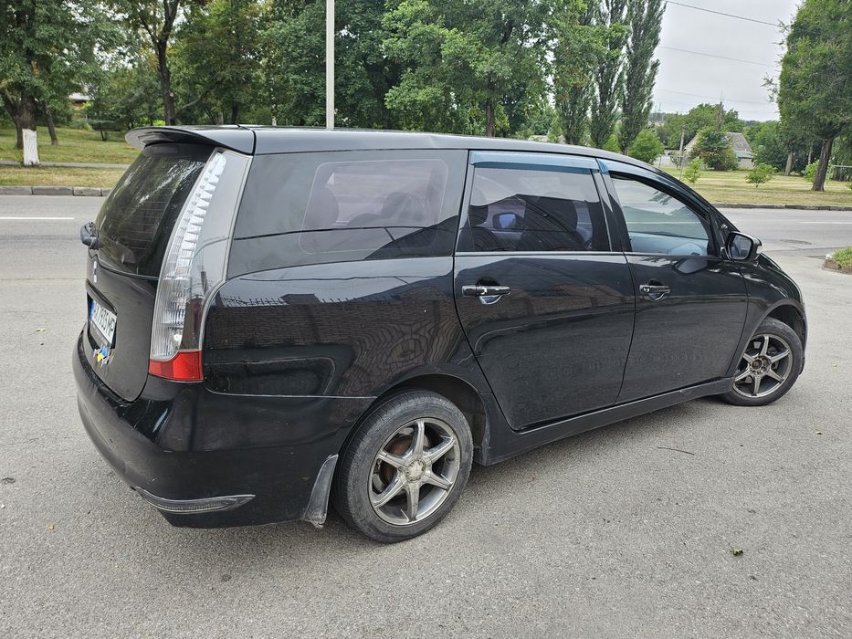 Продам или обменяю Mitsubishi grandis 7 мест
