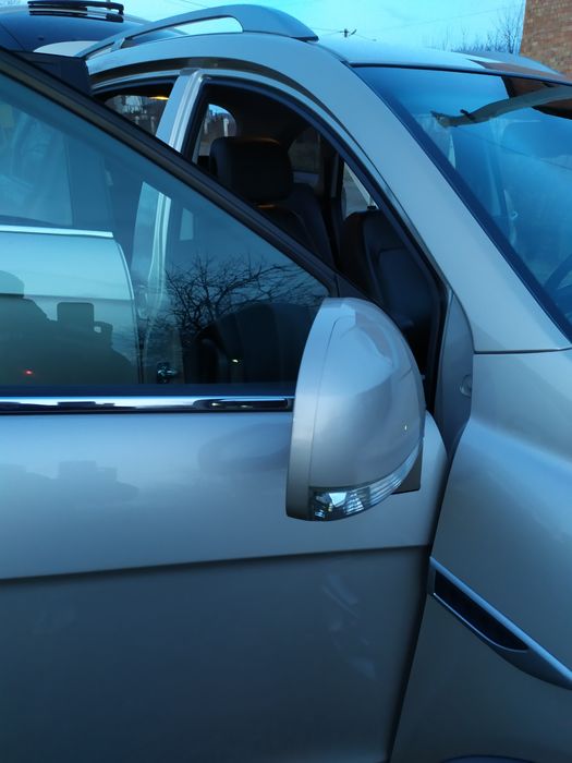 Автомобиль Chevrolet Captiva.