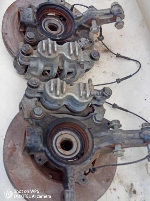 Продам поворотний кулак в зборі до РЕНО МАСТЕР 3