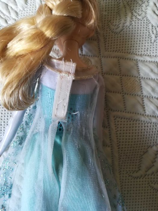 Boneca Elsa da Frozen - Ref. CJJ10