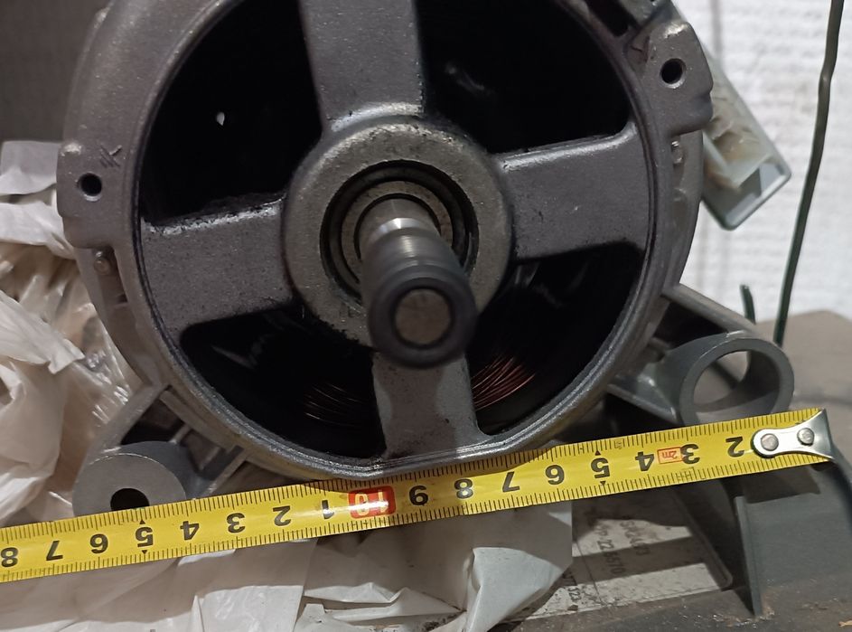 Двигатель от стиральной машины Candy sole