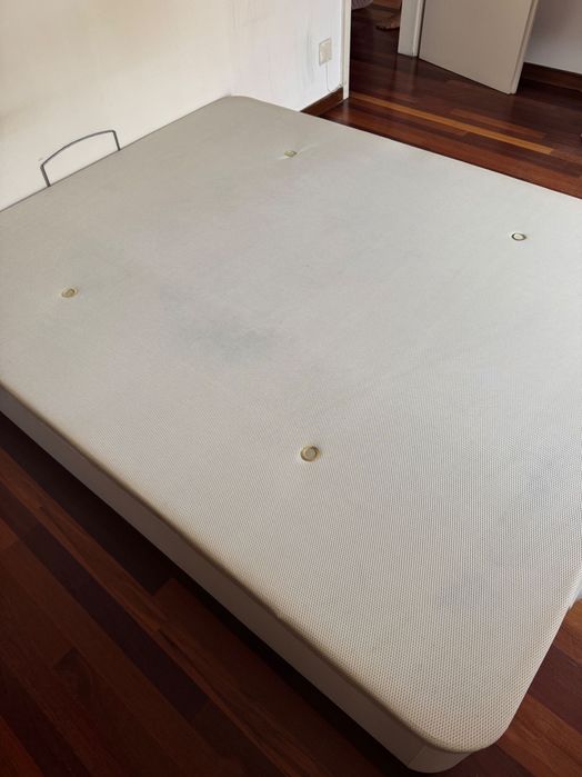 Cama com arrumação / Sommier 200x160