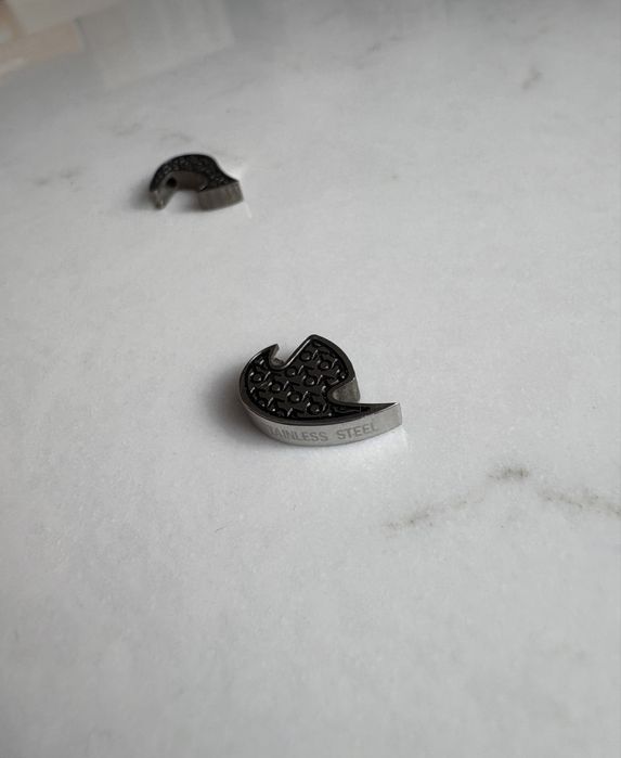 Wisiorek #kruk #serce ze stali walentynki