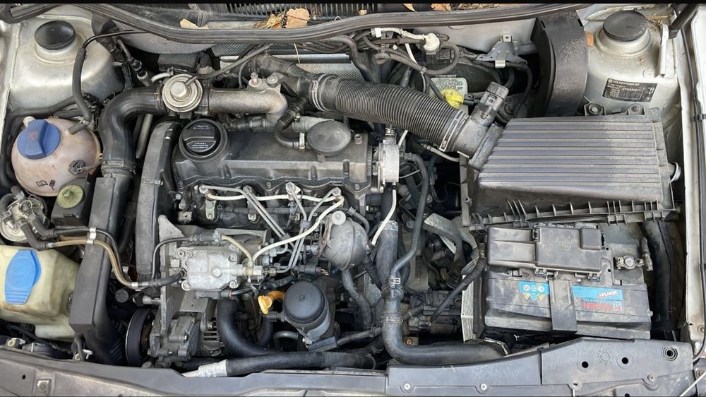 Golf variant 1.9 tdi  estofes em pele teto de abrir automatico