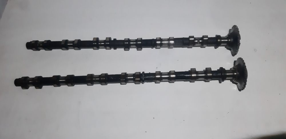 BMW E39 m57 2.5d 163km wałki rozrządu wałek ssący i wydechowy r6