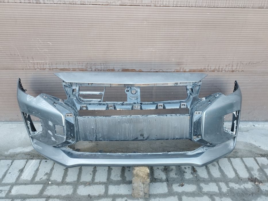 Mitsubishi Space Star III Zderzak Przód Przedni