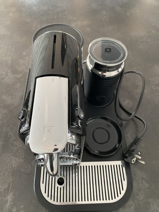 Magimix M190 Nespresso CitiZ & Milk Ekspres ciśnieniowy