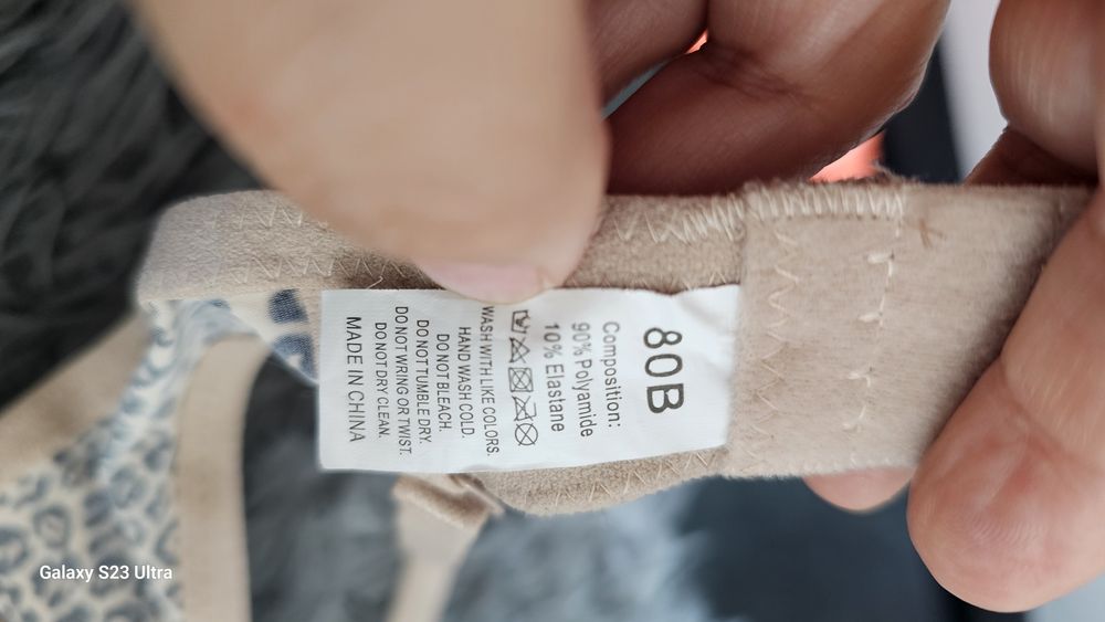 Biustonosz stanik prawie nowy 80B