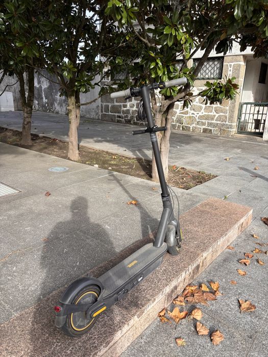 Segway Ninebot MAX G30P - 30km/h