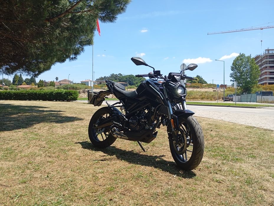 Vendo Voge 125r .