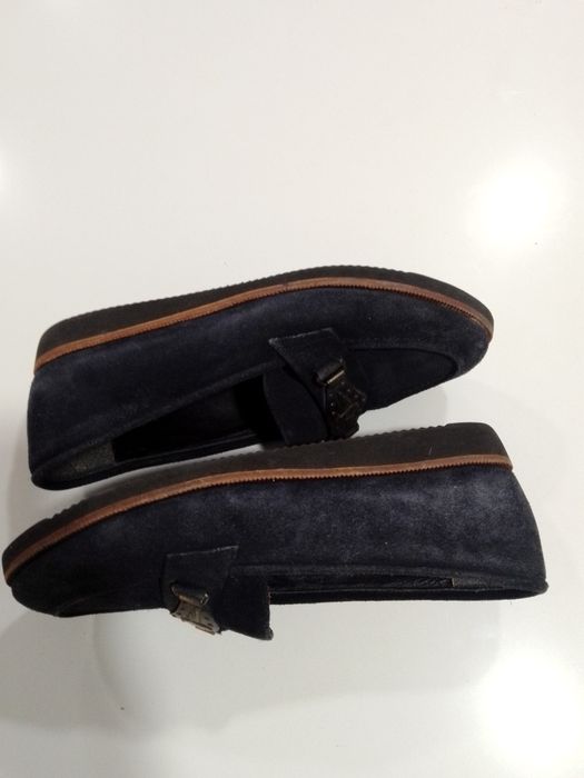 Sapatos de camurça fechados em bom estado n36