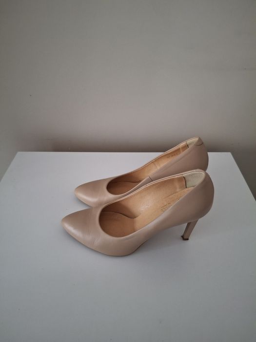 Buty skórzane beżowe 36,5