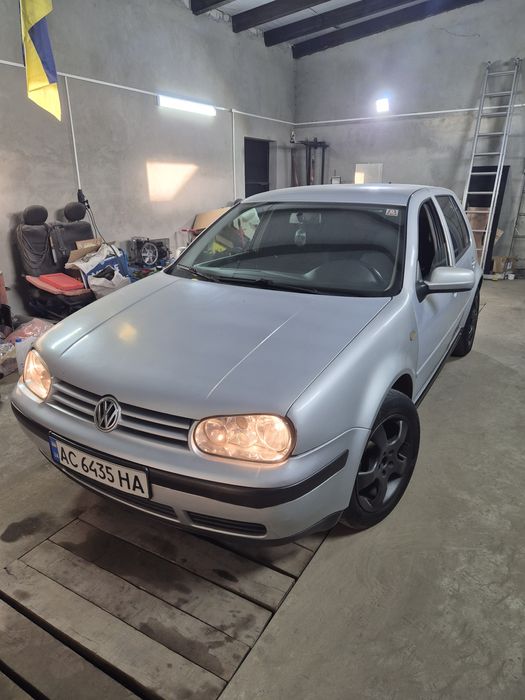 Volkswagen Golf 4