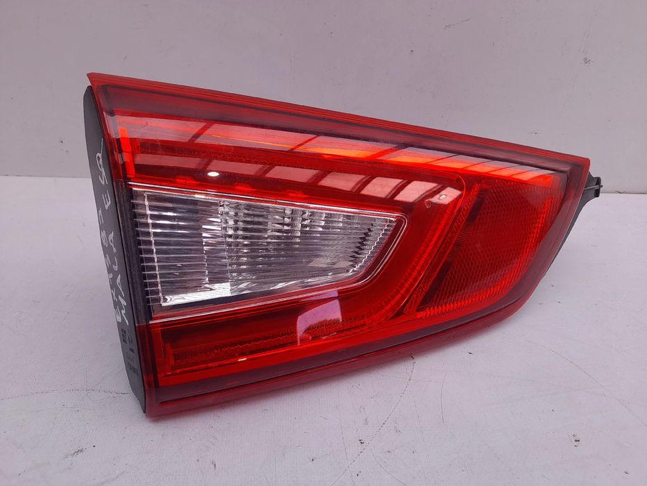 Farolim da mala esquerdo NISSAN Qashqai II (J11)