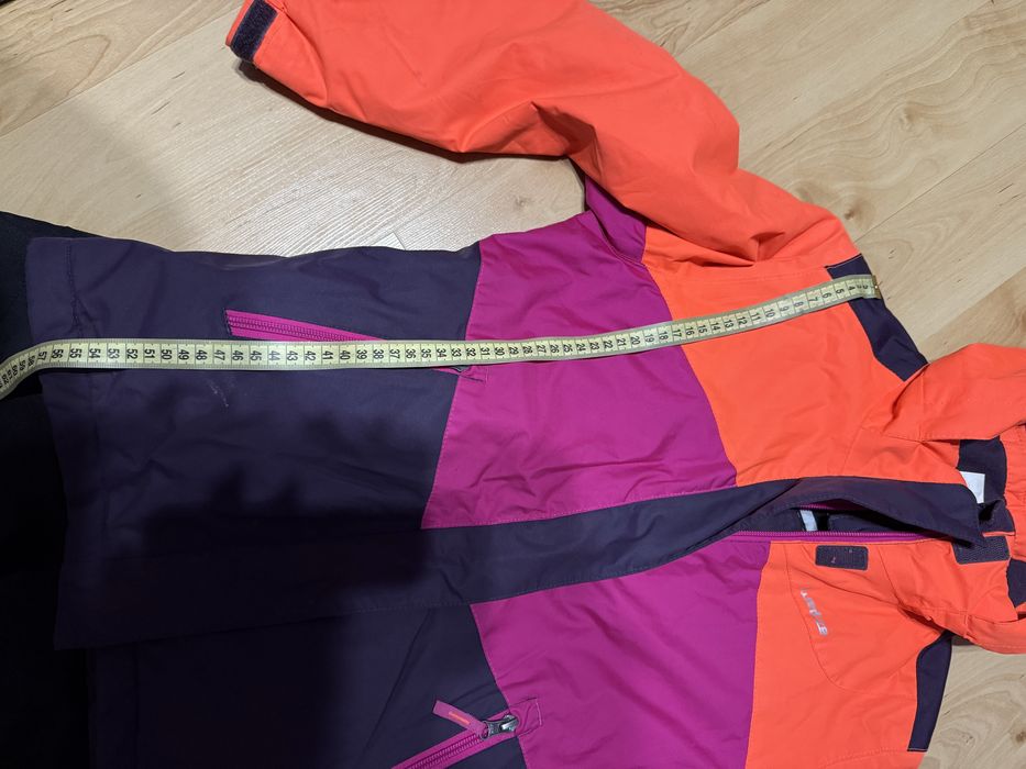 Куртка на зріст 140