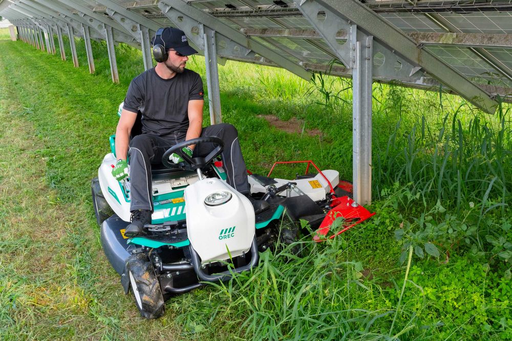Karczownica traktorowa OREC RMK180 koszenie farm PV sady fotowoltaika