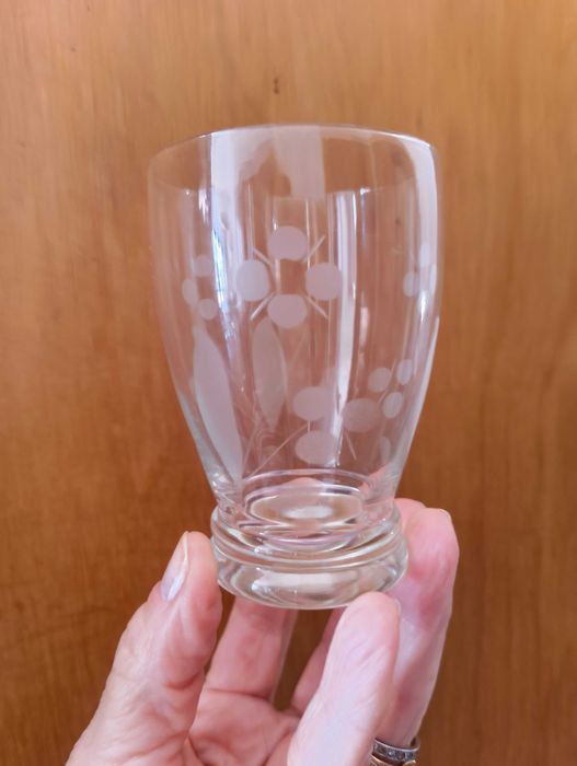 Conjunto 28 peças em vidro gravado