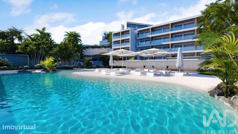 Apartamento T3 em Calheta de 191,00 m2