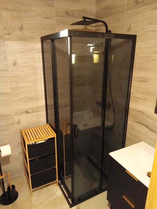 Domek z jacuzzi na wynajem w Komarówce gm. Sosnowica