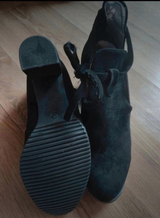 Nowe czarne botki na klockowym obcasie • jesień/zima • rozmiar 40