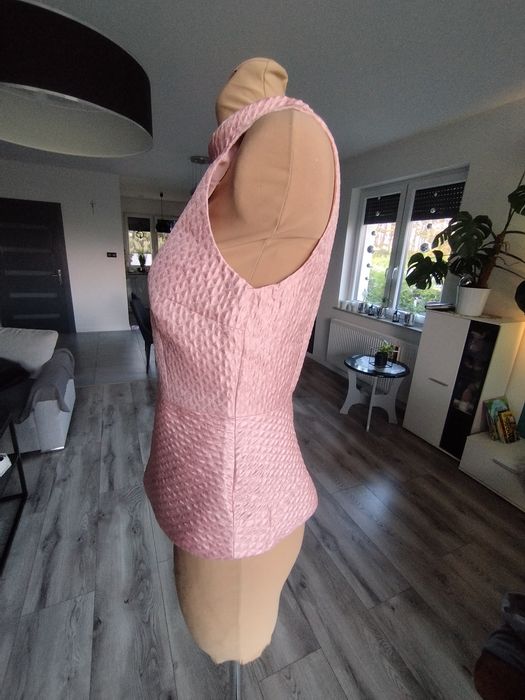 R.34 nowa elegancka bluzeczka bez rękawów suwak kołnierzyk