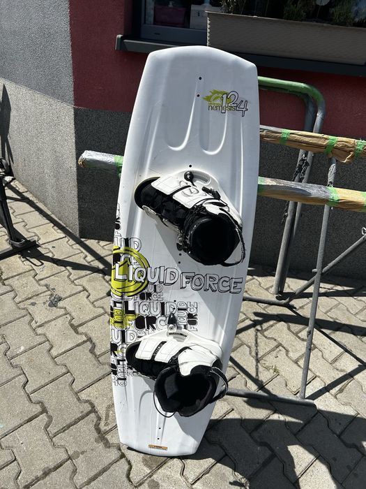 Deska Wakeboardowa Liquid Force + Wiazania Ronix
