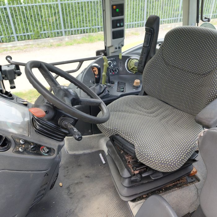 Ciągnik CLAAS Ares 657