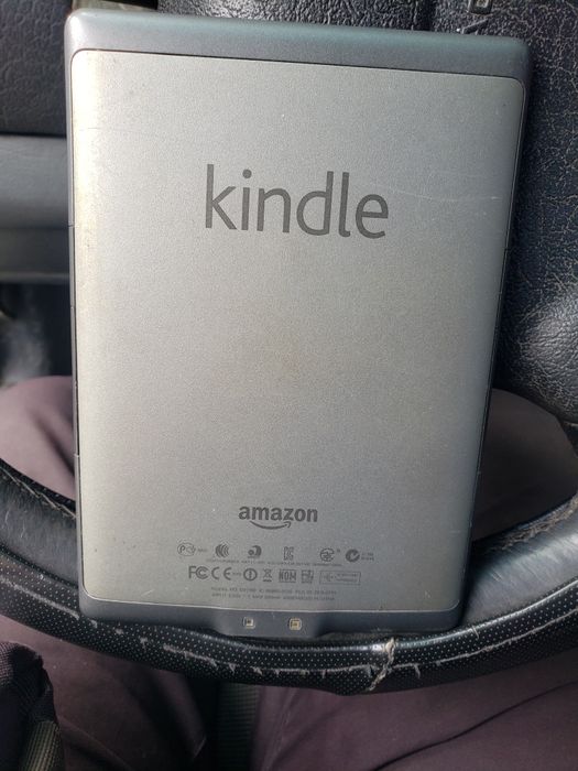 Електронна книжка кindle 4