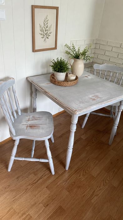 Komplet shabby chic - stół i dwa krzesła