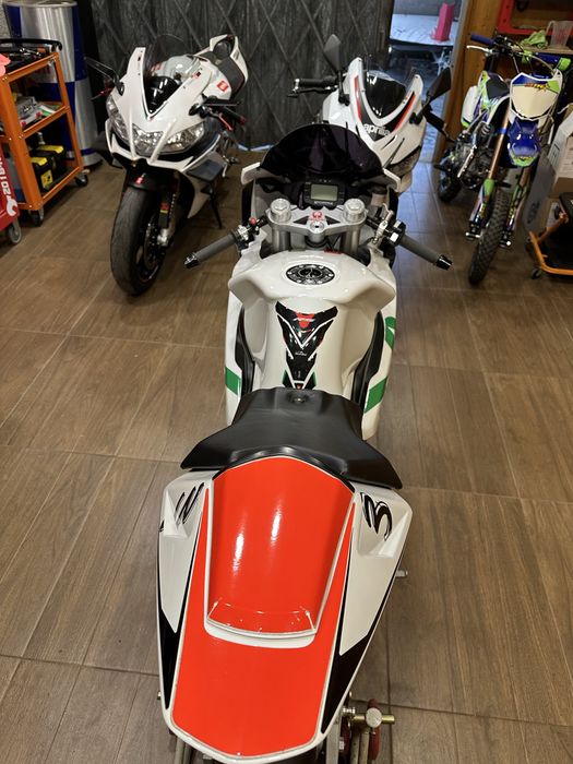 Aprilia RS 80cc  Nova Acabada  de ser montada SEM  Dcomentos