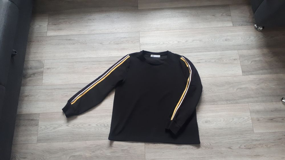 Pudełkowa bluza z lampasami 40