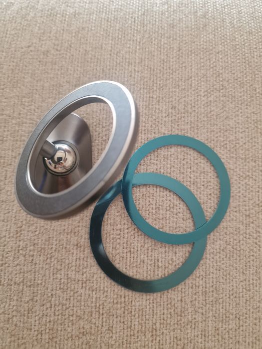 Mini Suporte Magnético de Telemóvel para Painel do Carro - Novo