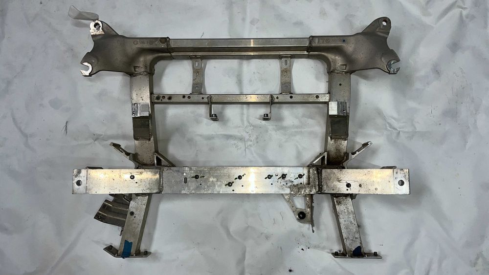 Підрамник передньої підвіски Tesla MS 6006417-00-E