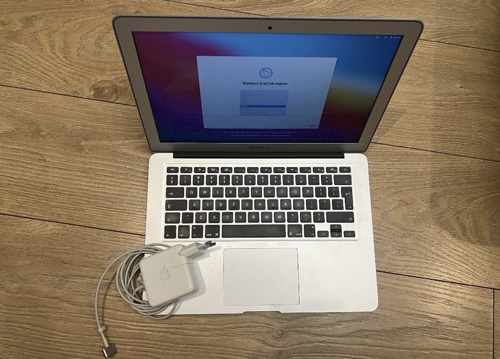 Laptop Apple MacBook Air 13,3”