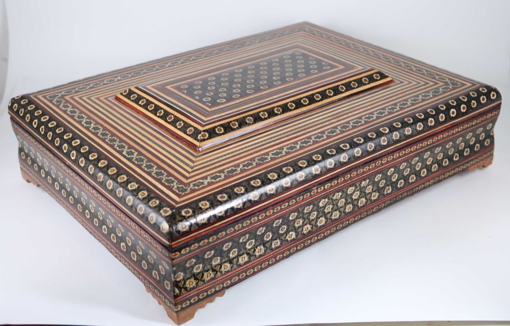 Grande caixa em marchetaria - 40 cm