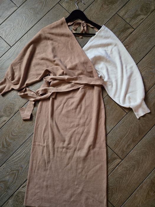 Тепленька сукня .