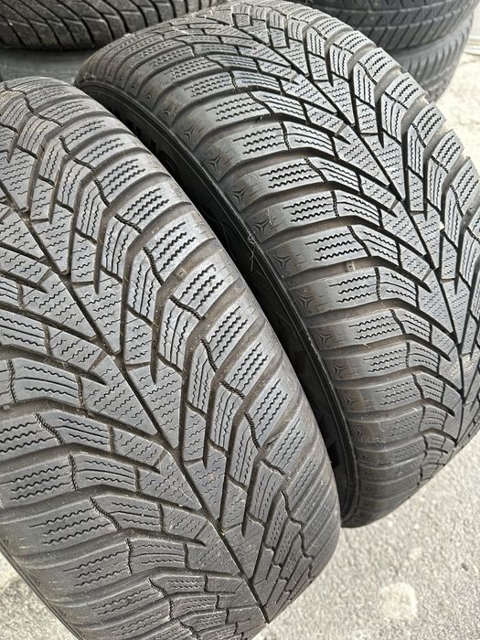 Зимові шини (зимняя резина) 215/55r16 Kumho WinterCraft WP52