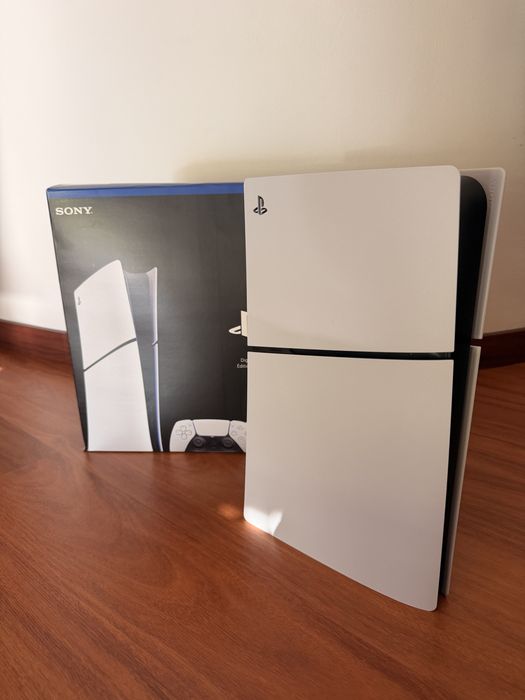 Playstation 5 Slim 825Gb + 2 comandos