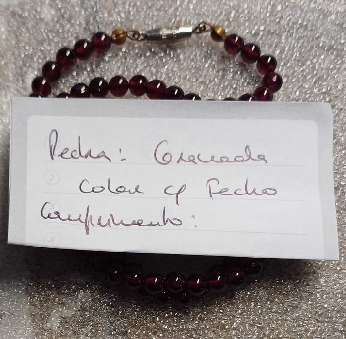 Vendo vários Colares de Pedras