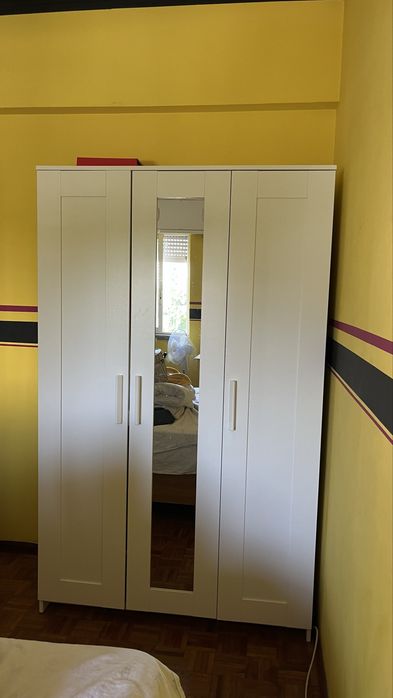 Guarda-Roupa branco Ikea