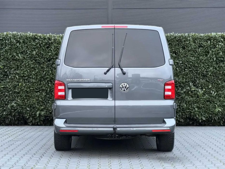 Volkswagen T6 Transporter      2017