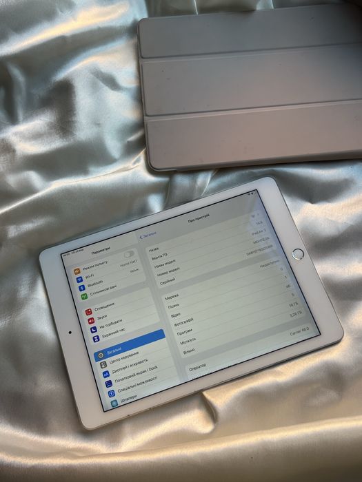Айпад аір 2 +LTE 16гб, як новий!